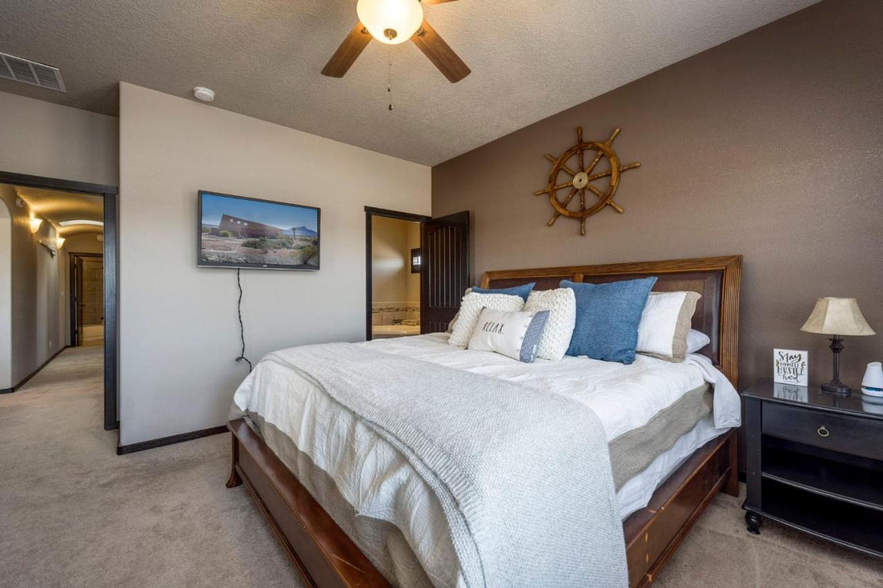Turtleback Oasis - Minutes To Lake, Hot Springs, Golf - Luxurious, Spacious And Equipped Elephant Butte Exterior foto